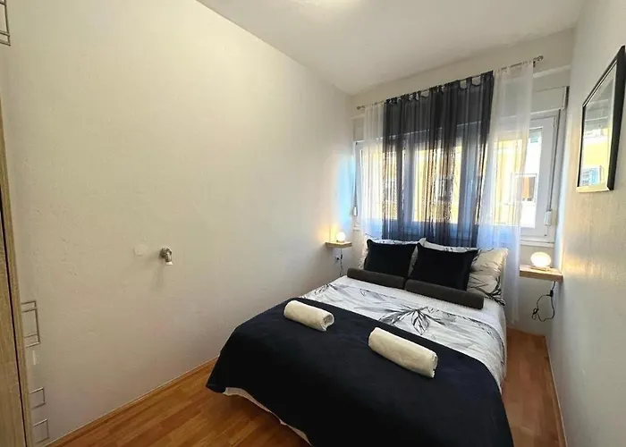 By The Sea - 24250 Zadar